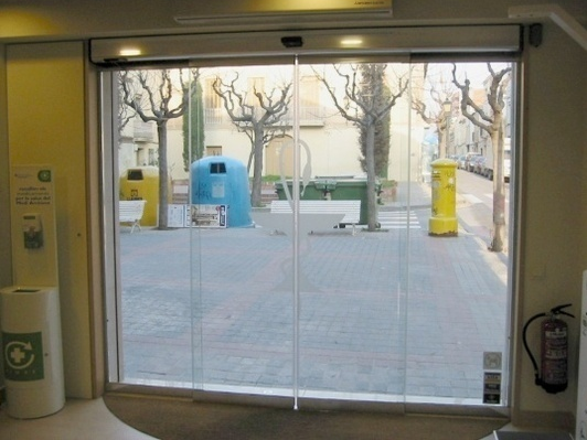 puertas para comercio
